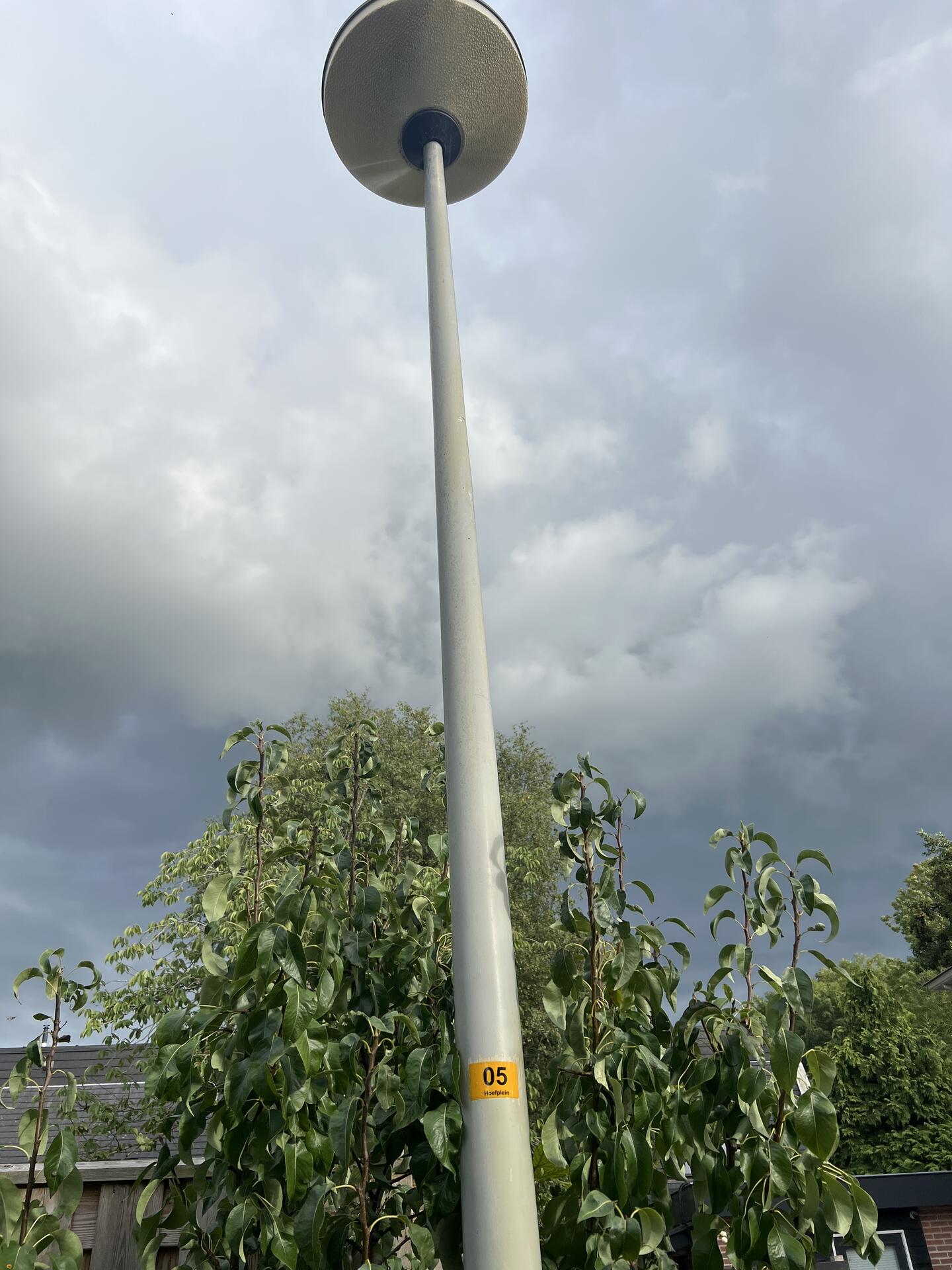 Foto bij melding 5491643 · Straatverlichting