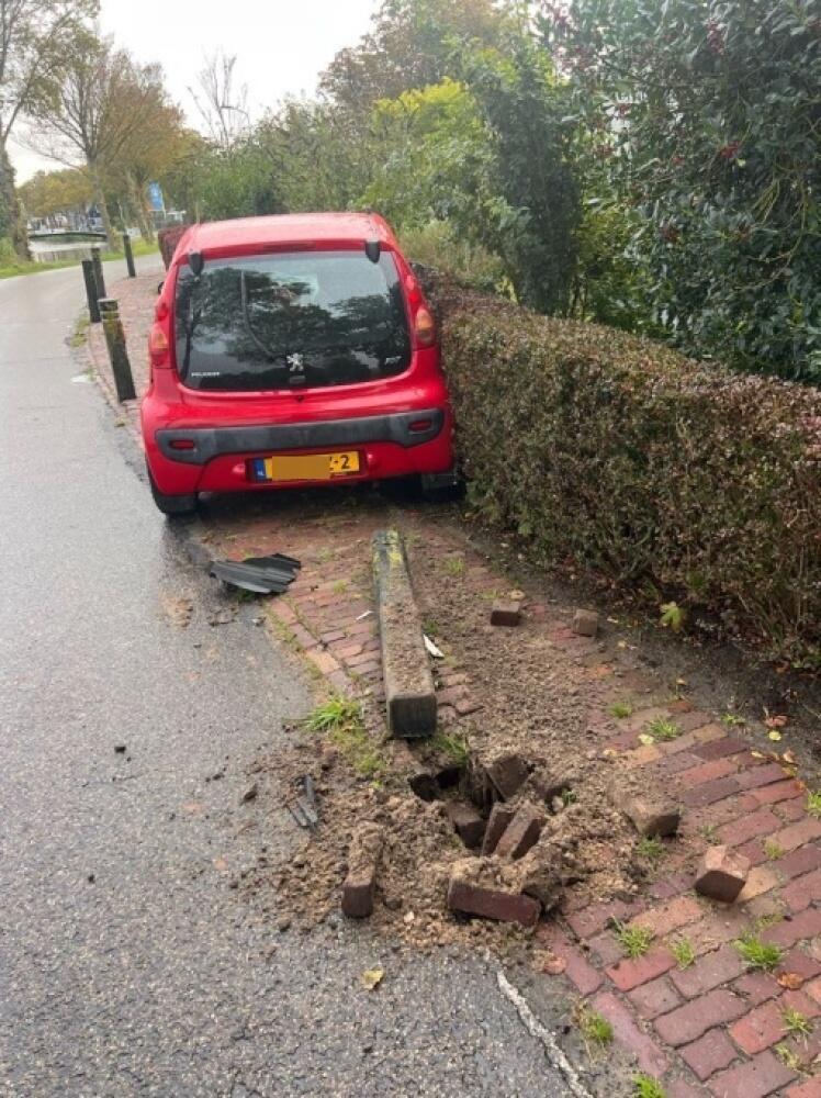 Foto bij melding 5565585 · Speeltoestellen en Straatmeubilair