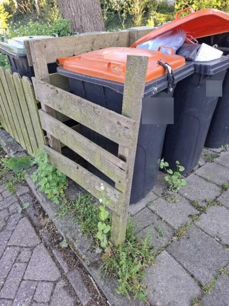 Foto bij melding 5060654 · Afval