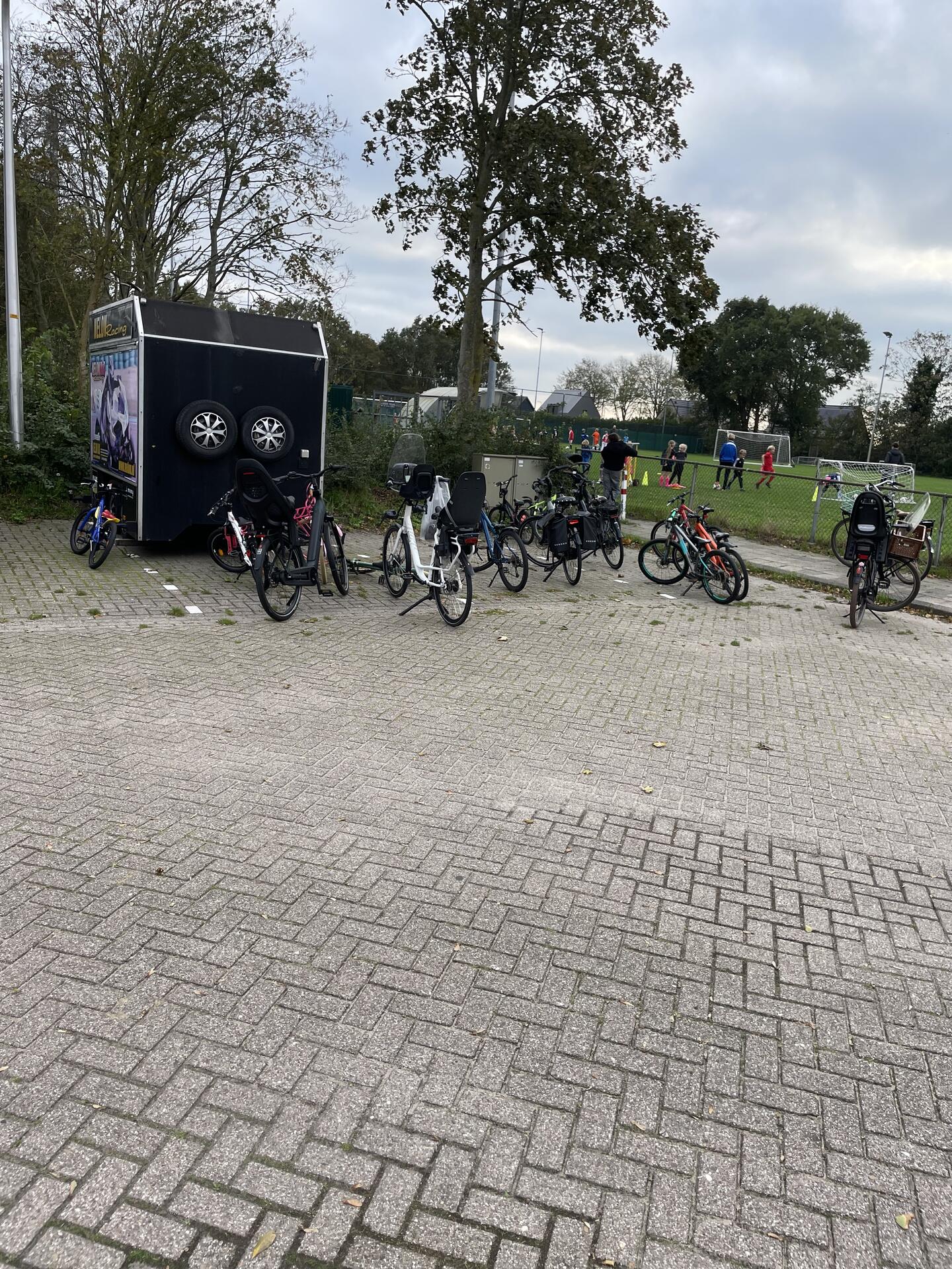 Foto bij melding 5705357 · Wegen, fietspaden, en stoepen