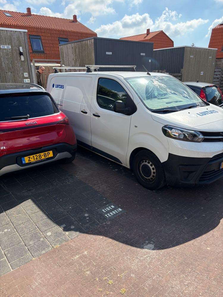 Foto bij melding 5649885 · Problemen en overlast in de buurt (boa/handhaving)