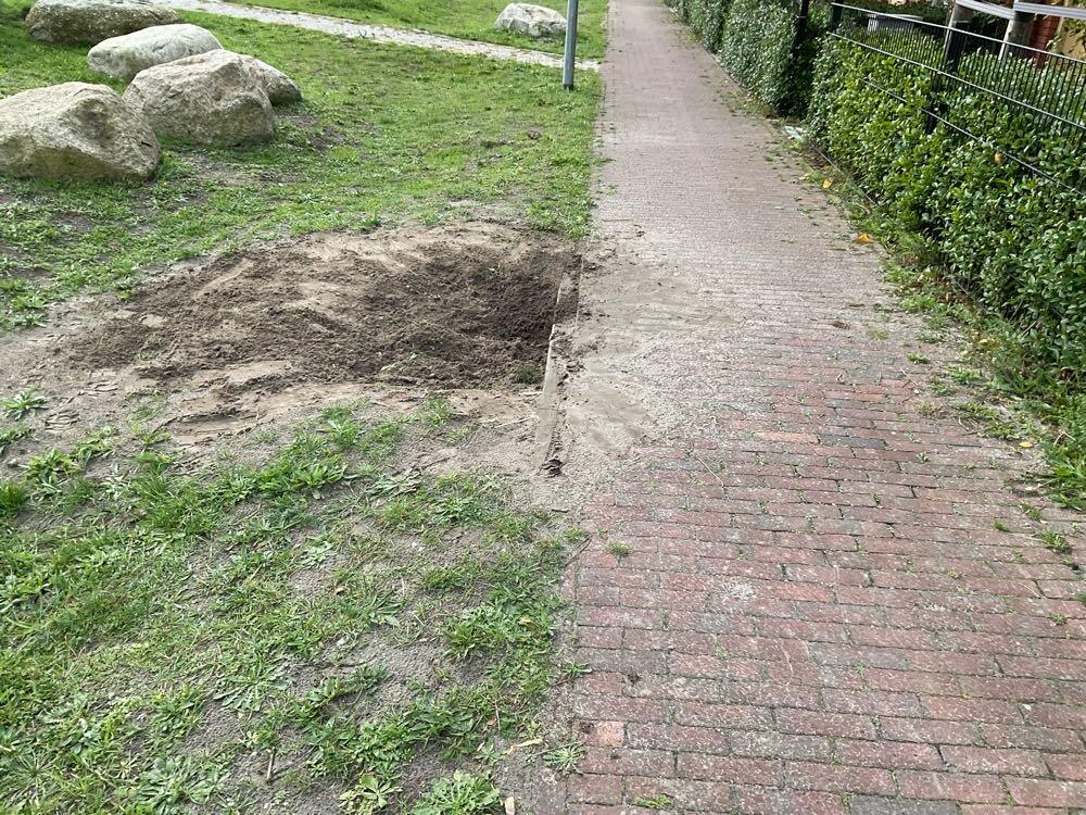 Foto bij melding 5662368 · Wegen en paden