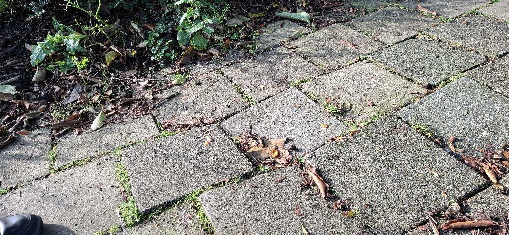 Foto bij melding 5632995 · Wegen, fietspaden, en stoepen